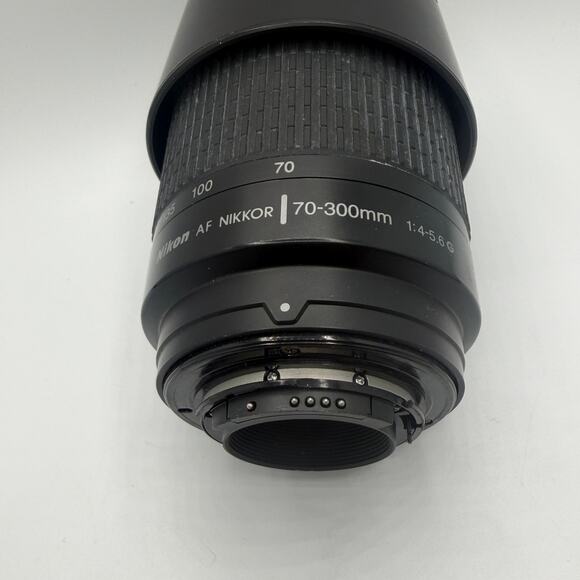 Nikon AF NIKKOR 70-300mm f/4-5.6G ED VR Zoom Lens Excellent Condition - Picture 5 of 5